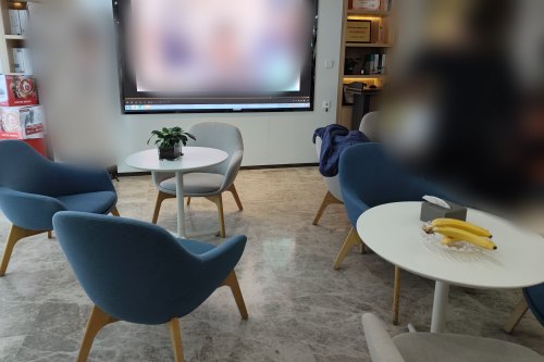 济南弗莱堡口腔门诊部等候区 济南弗莱堡口腔门诊部等候区